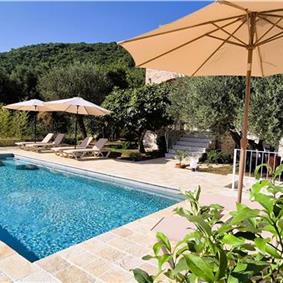 4 bedroom villa with pool and sea views, Kumbor, sleeps 8-10